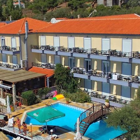 Pebble Beach Hotel Plomári Kültér fotó