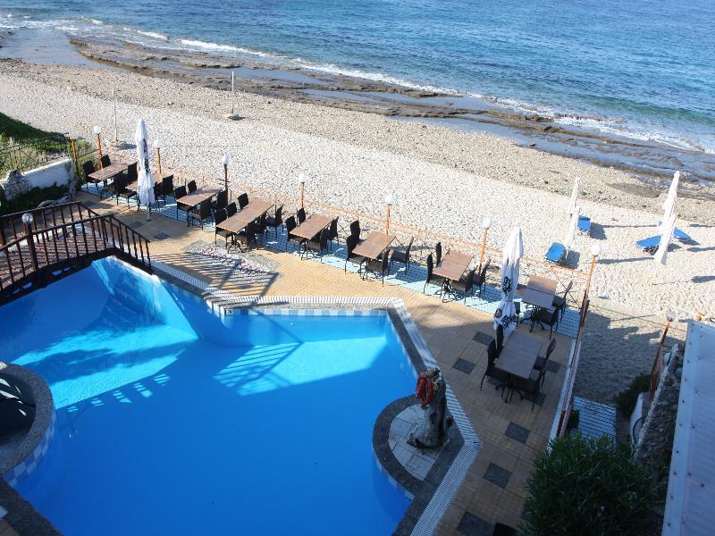 Pebble Beach Hotel Plomári Kültér fotó