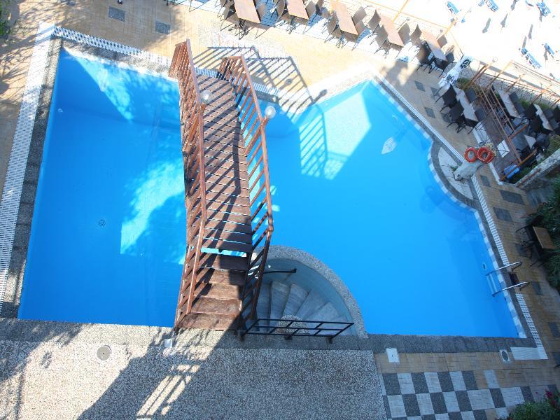 Pebble Beach Hotel Plomári Kültér fotó