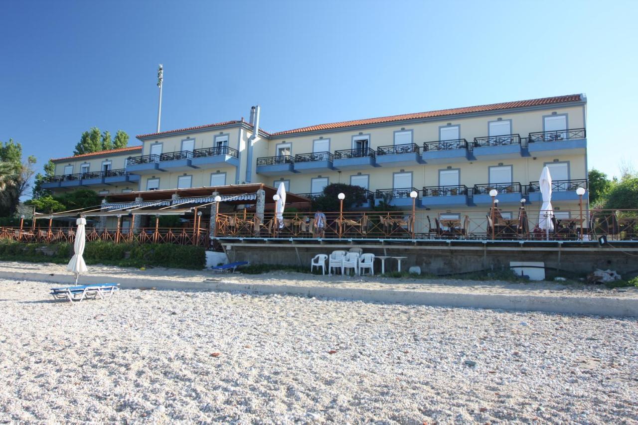 Pebble Beach Hotel Plomári Kültér fotó